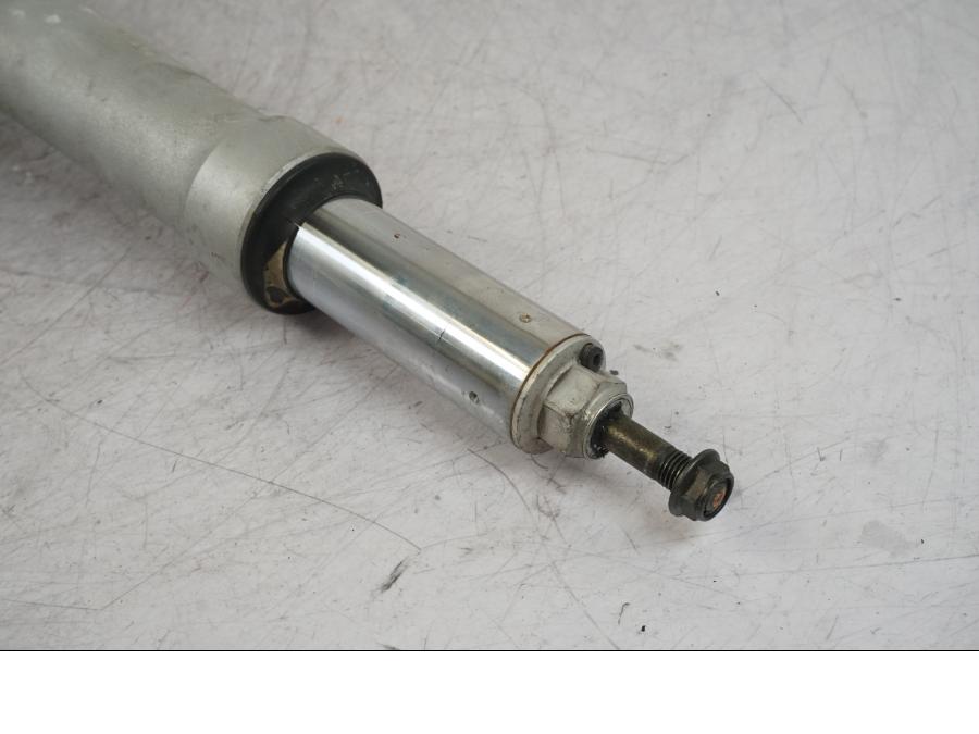 Extrabild1 på Gaffelben från en BMW R 850 R -2004 motorcykel.