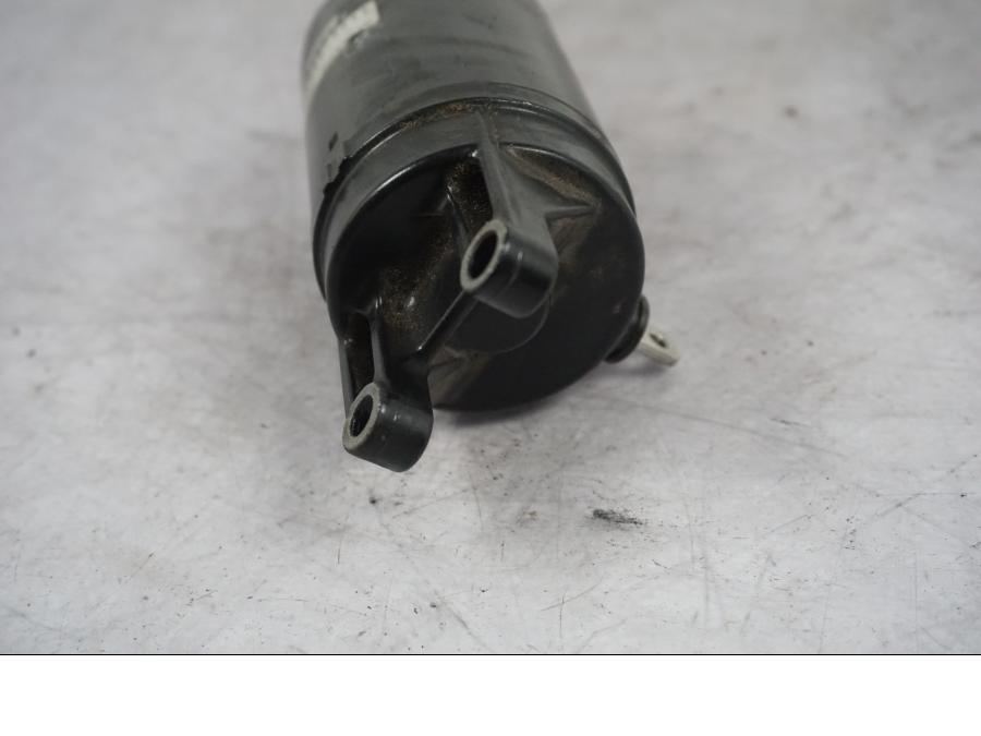 Vänster sida på Startmotor från en Triumph Tiger Explorer -2016 motorcykel.