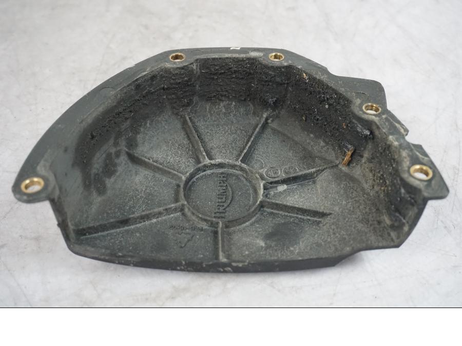 Snett uppifrån på Drevkåpa från en Triumph Tiger -2009 motorcykel.