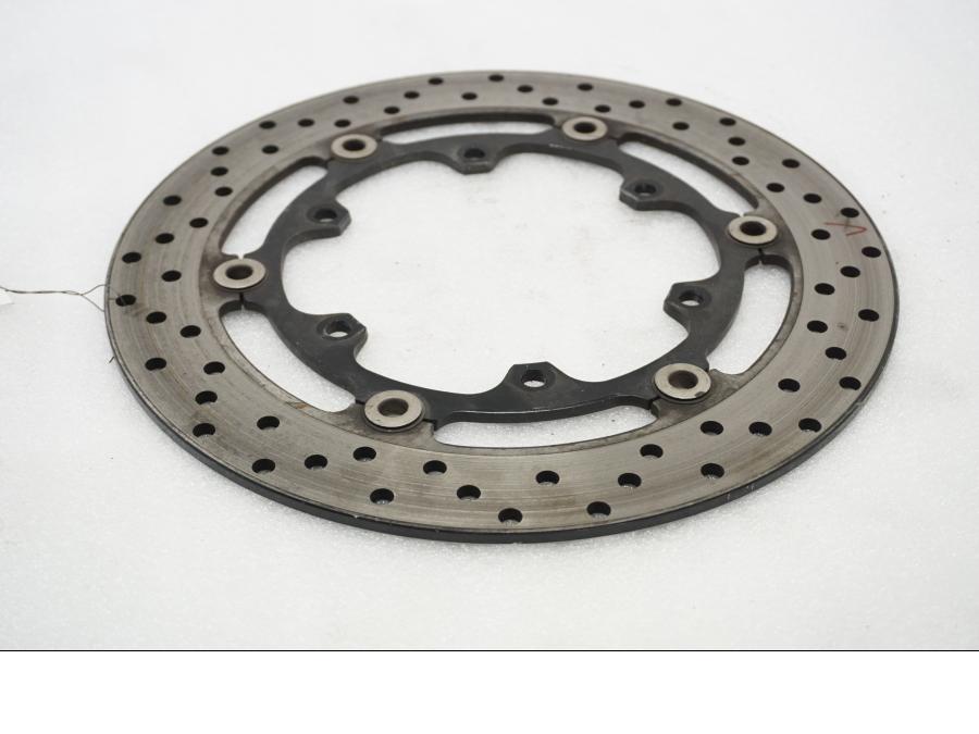 Baksidan pÄ Bromsskiva frÄn en Yamaha TDM 900 -2002 motorcykel.