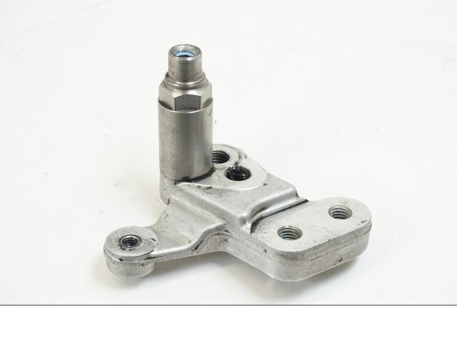 Höger sida på Växelpedalfäste från en Suzuki GSX-R 750 -2008 motorcykel.