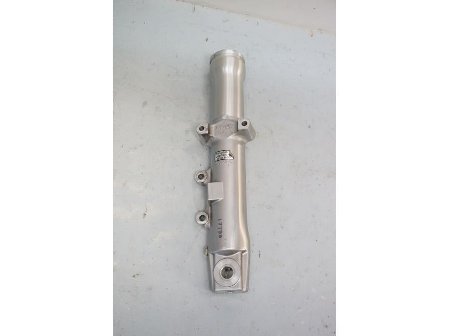 Baksidan på Gaffelben från en H-D Softail Heritage Classic FLSTC/I -2004 motorcykel.