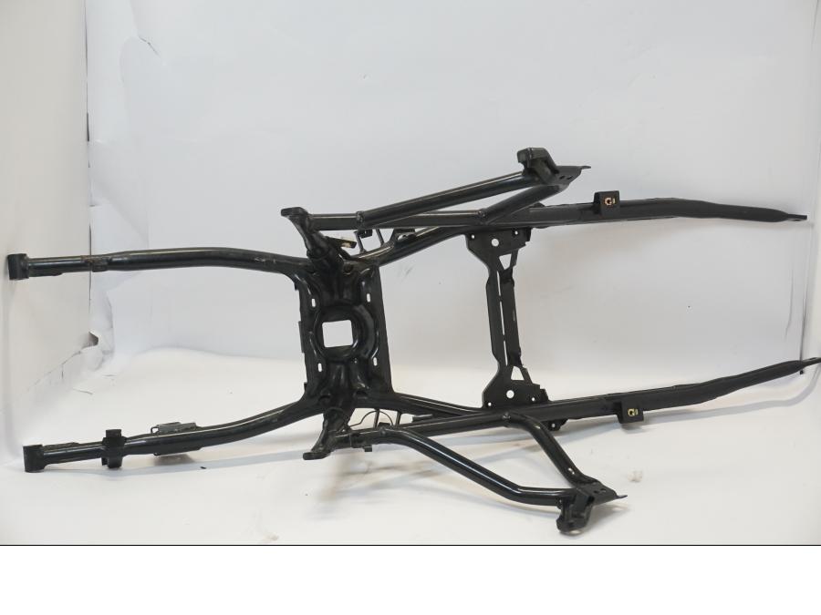 Snett nerifrån på Bakram från en BMW R 1150 RS -2004 motorcykel.