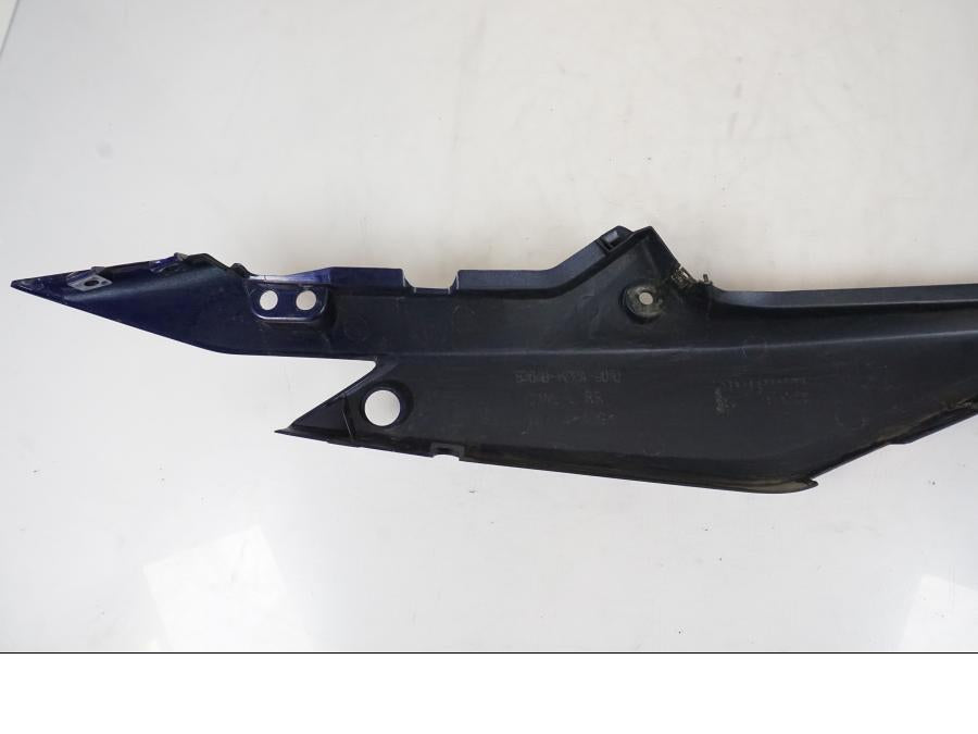 Extrabild2 på Bakvinge från en Honda CBR 125 R -2006 motorcykel.