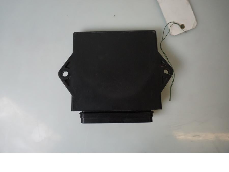 Baksidan på CDI / ECU från en Yamaha TDM 900 -2008 motorcykel.