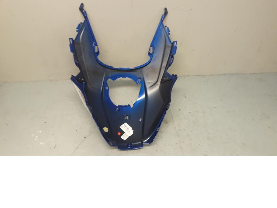 Vänster sida på Bensintankskåpa från en BMW S 1000 XR -2017 motorcykel.