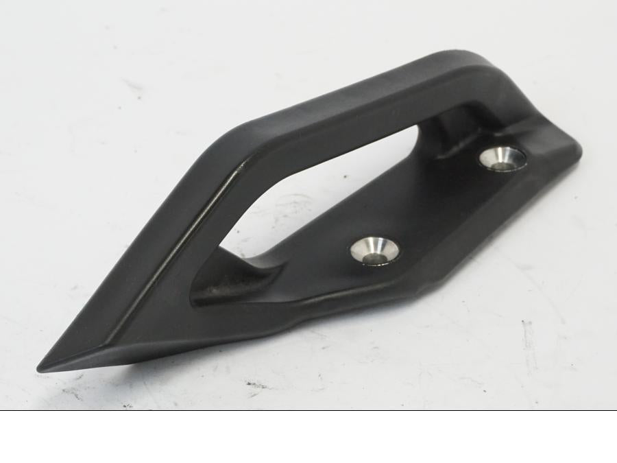 Extrabild2 på Passagerarhandtag från en KTM 690 Duke -2016 motorcykel.