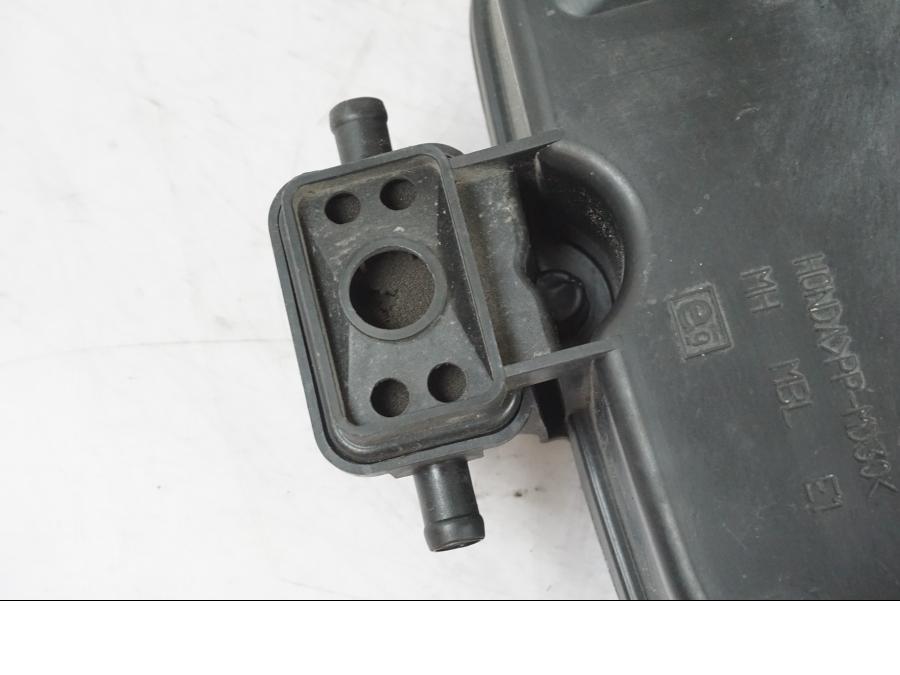 Extrabild2 på Luftburk från en Honda NT 650 V -2002 motorcykel.