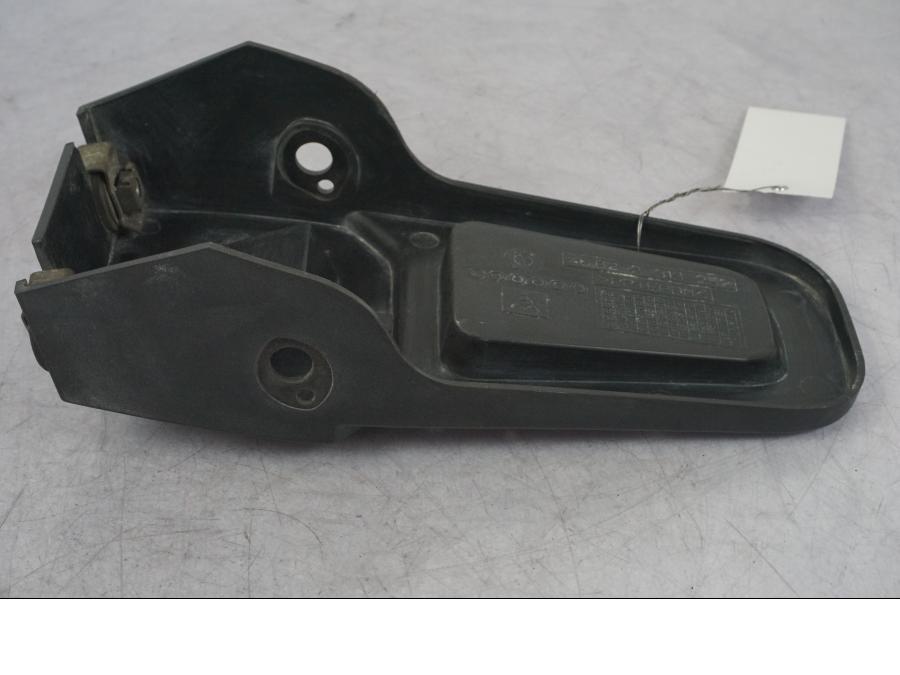 Snett uppifrån på Baklampfäste från en BMW R 1100 GS -1998 motorcykel.