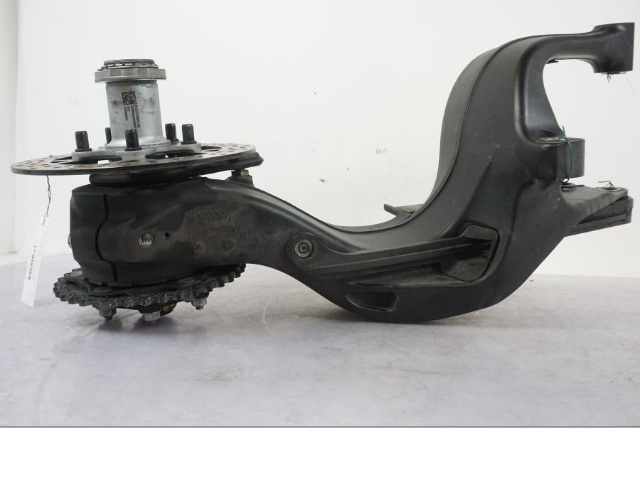 Extrabild6 på Svingpaket från en KTM 1290 Super Duke R -2022 motorcykel.