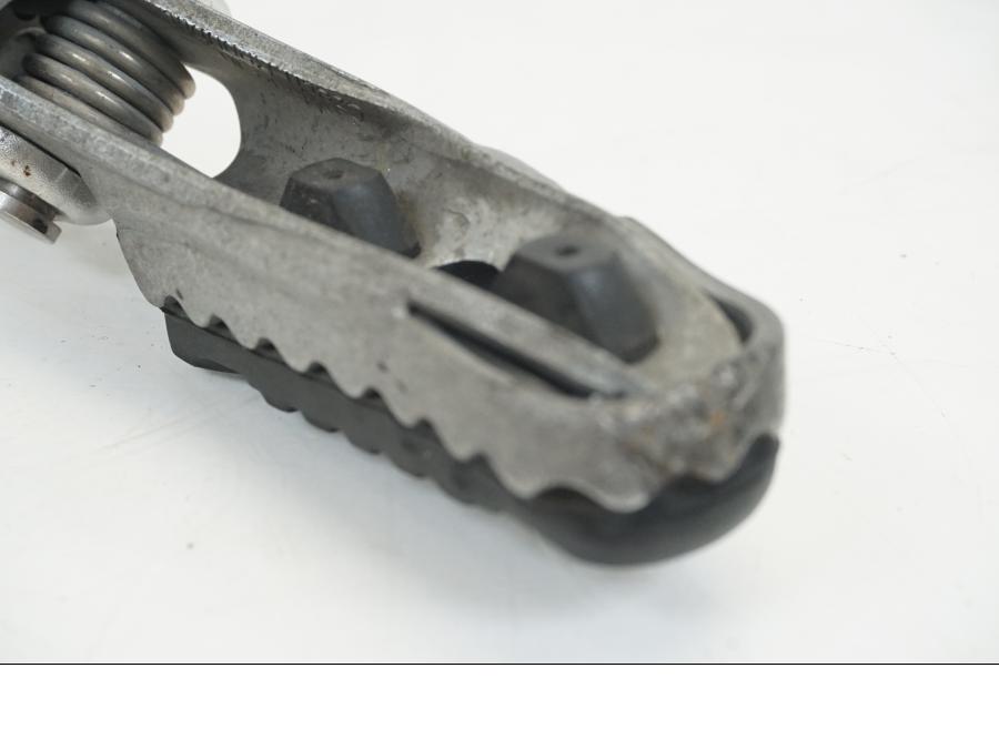 Höger sida på Fotpinne från en BMW S 1000 XR -2019 motorcykel.