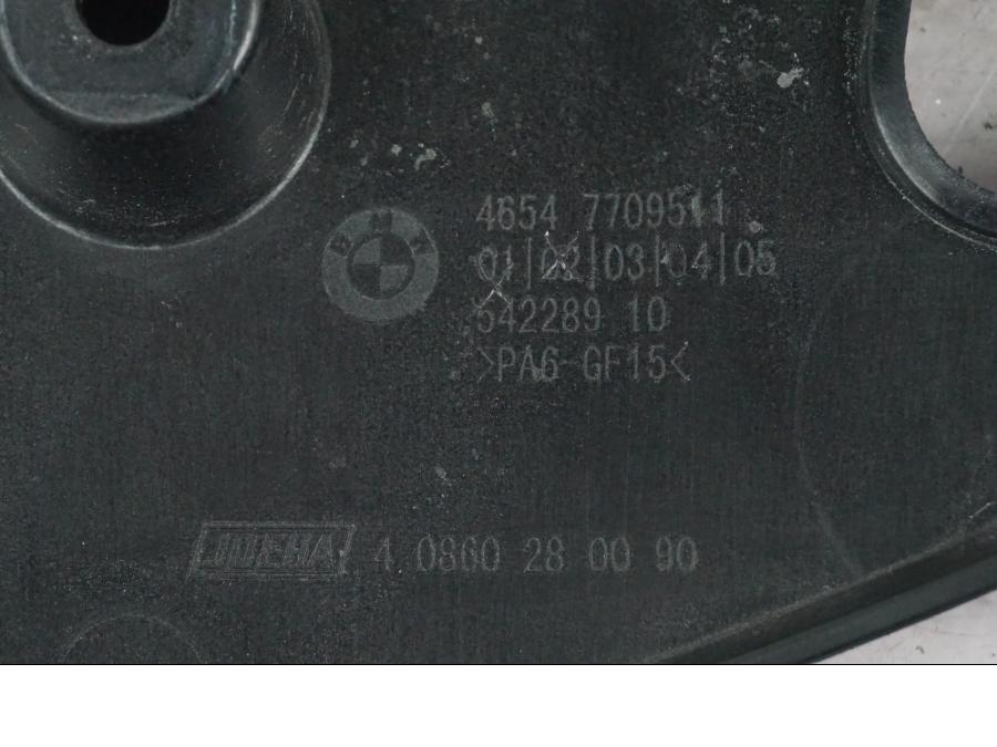 Snett uppifrån på Bakvinge från en BMW K 1600 GTL -2015 motorcykel.