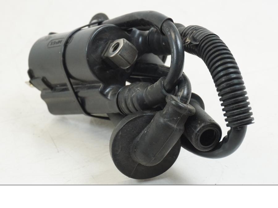 Snett uppifrån på Tändspole från en Honda CB 650 F Hornet -2017 motorcykel.