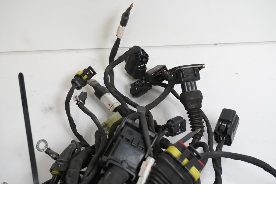 Snett uppifrån på Kabelstam från en Ducati Scrambler 800 -2016 motorcykel.