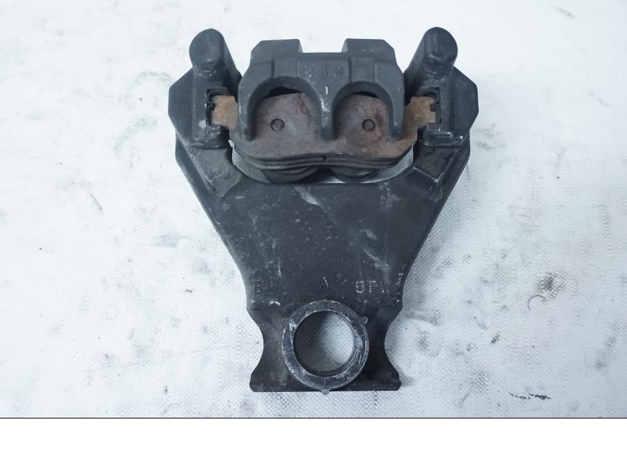 Snett uppifrån på Bromsok från en Yamaha YZF 1000 R1 -2002 motorcykel.