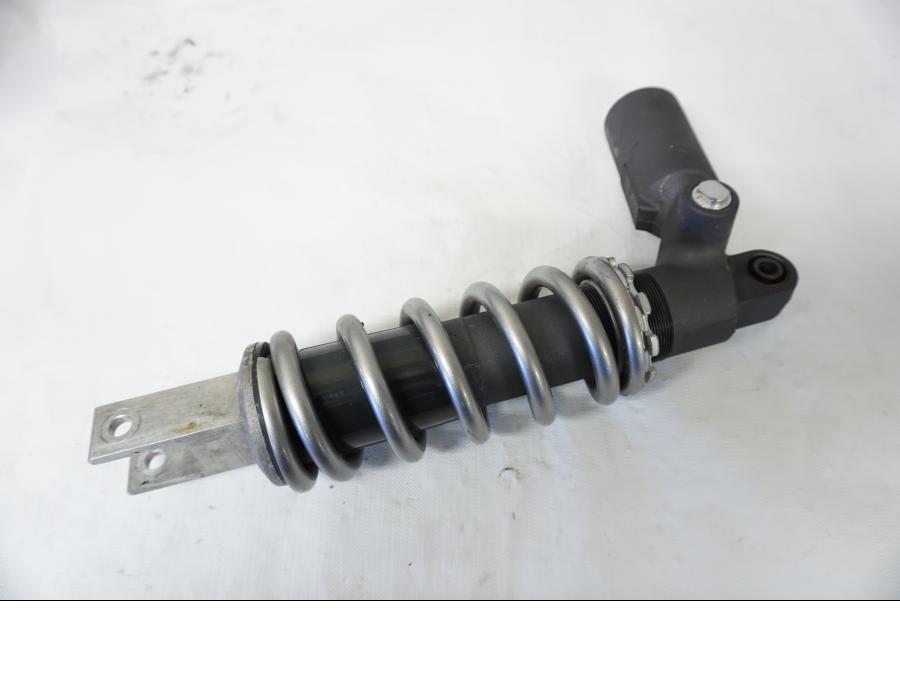 Baksidan på Stötdämpare från en Kawasaki Z 800 -2013 motorcykel.