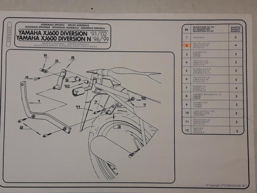 Baksidan på Topboxfäste från en Yamaha XJ 600 Diversion -2002 motorcykel.