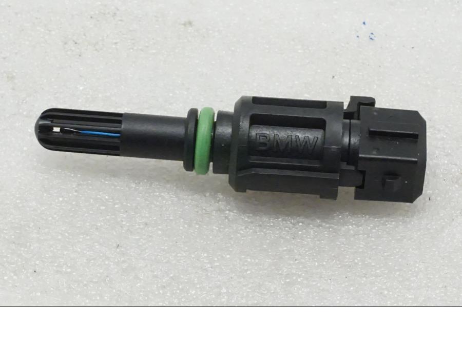 Framsidan på Luftburksensor från en BMW F 800 R -2011 motorcykel.