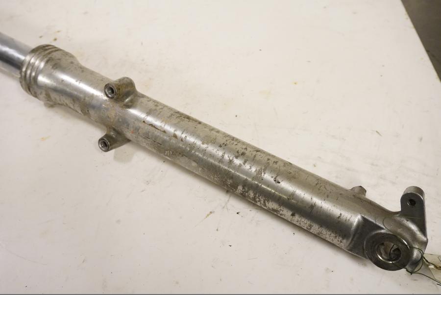 Vänster sida på Gaffelben från en Kawasaki Z 400 LTD -1983 motorcykel.