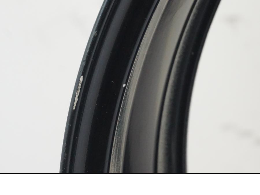 Extrabild6 på Fälg från en Suzuki GSX 1300 R -2010 motorcykel.