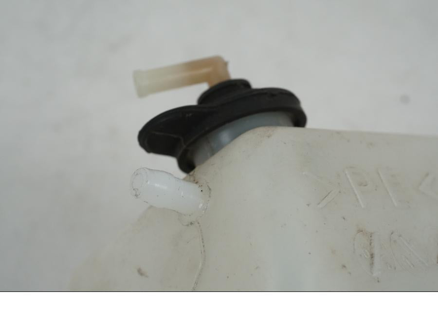 Extrabild2 på Vattenexpansionskärl från en Yamaha XT 660 X -2005 motorcykel.