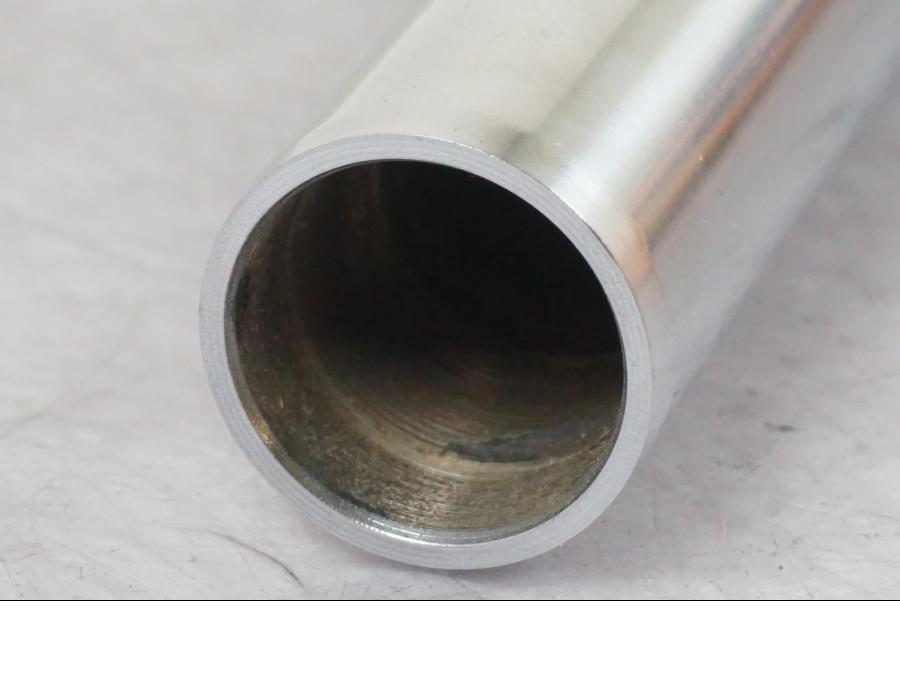 Extrabild2 på Gaffelben från en Universal Honda CB 400 N -1980 motorcykel.