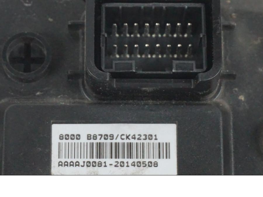 Extrabild2 på Instrumentpanel från en MV Agusta Dragster -2014 motorcykel.