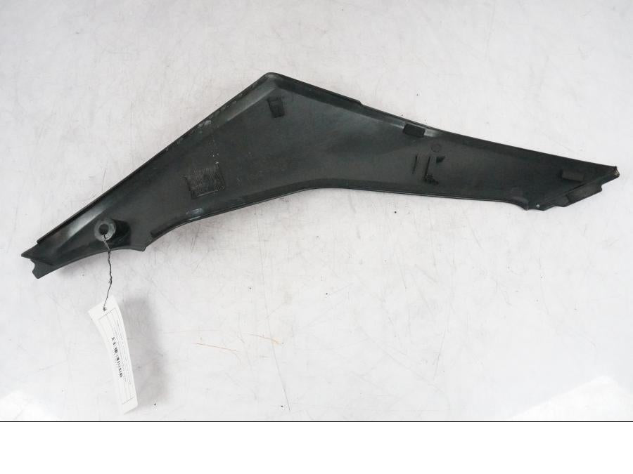 Höger sida på Bensintankskåpa från en Suzuki GSX-R 1000 -2008 motorcykel.