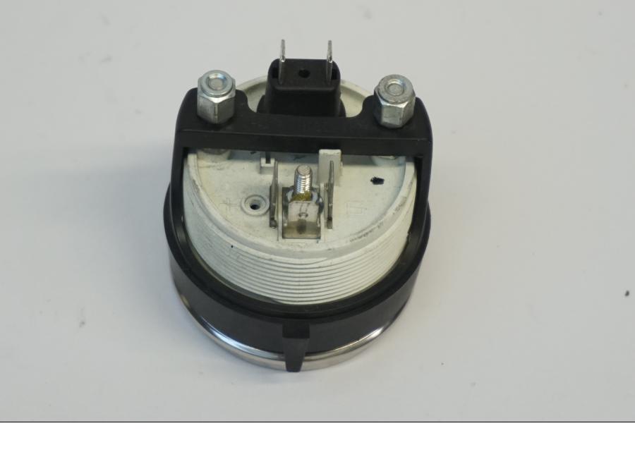 Baksidan på Temperaturmätare från en H-D Street Glide FLHX -2013 motorcykel.