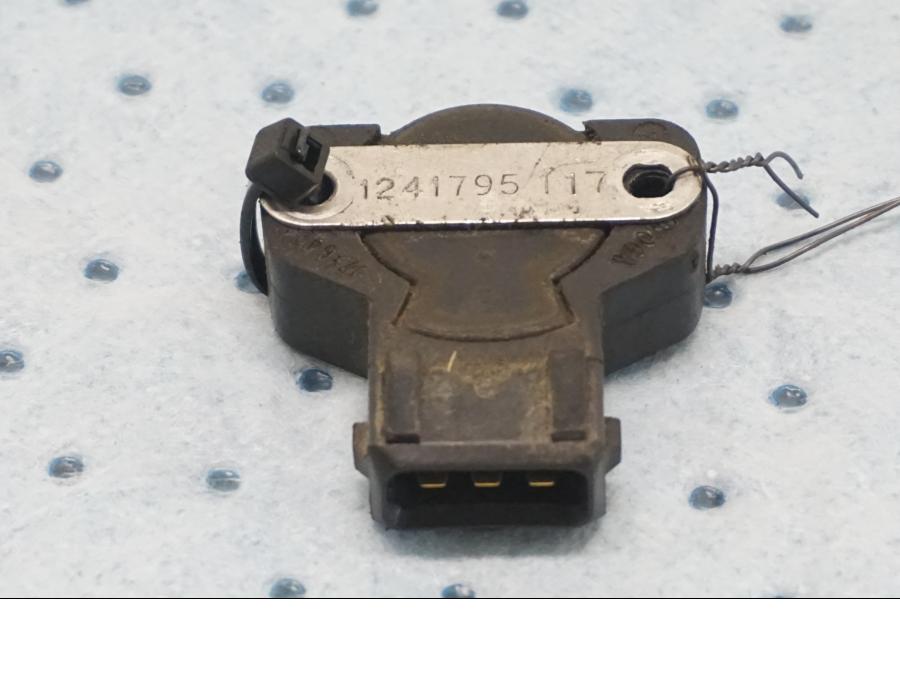 Framsidan på TPS från en Triumph Tiger -2001 motorcykel.