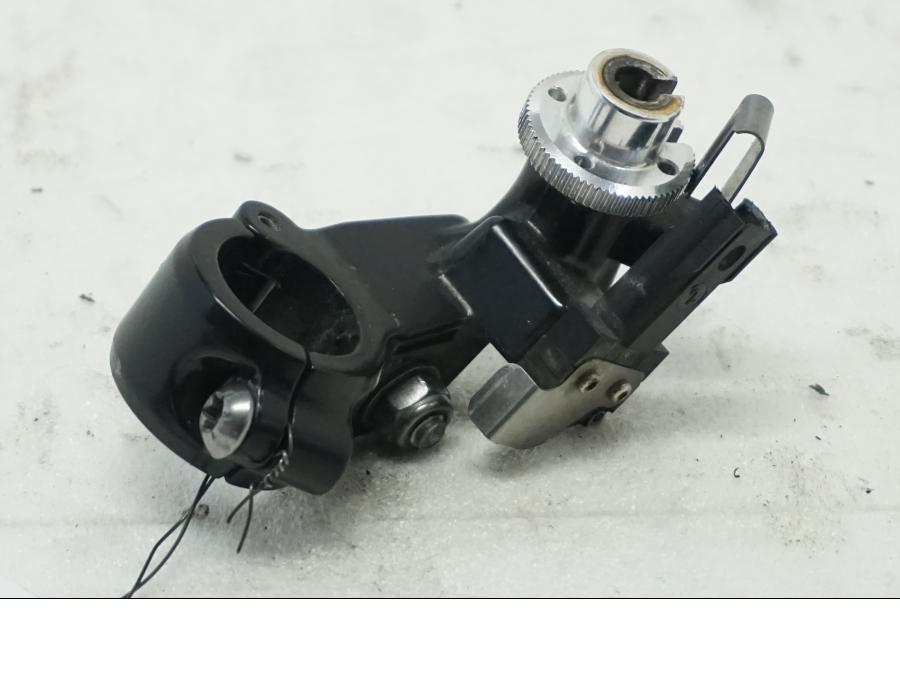 Baksidan på Kopplingsklo från en BMW S 1000 RR -2010 motorcykel.