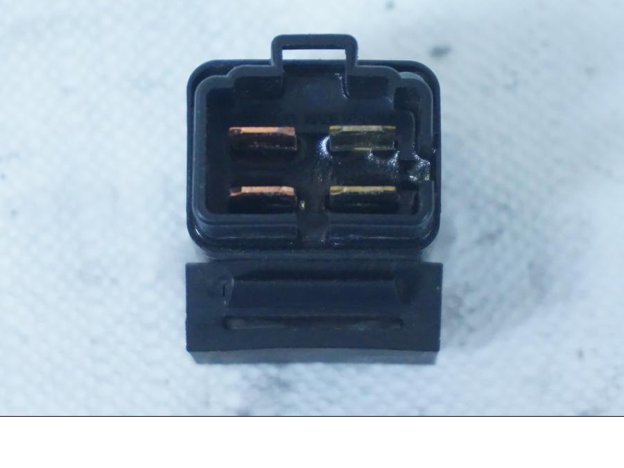 Baksidan på Relä från en Kawasaki Ninja 650 -2018 motorcykel.