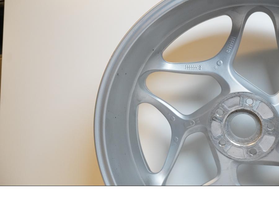 Extrabild4 på Fälg från en BMW F 800 ST -2008 motorcykel.