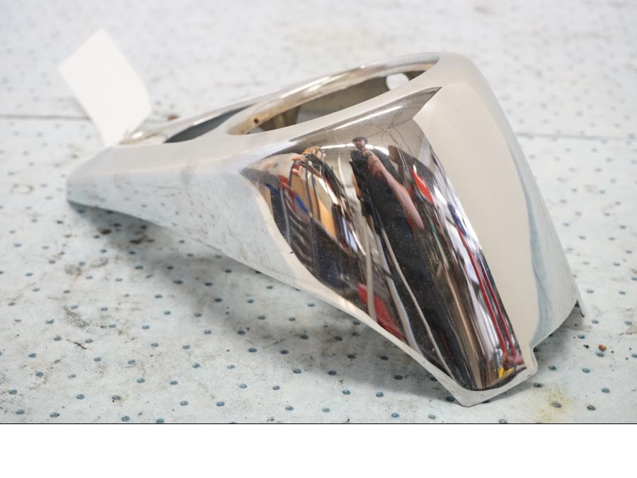 Höger sida på Instrumentkonsoll från en Kawasaki EN 500 -1999 motorcykel.