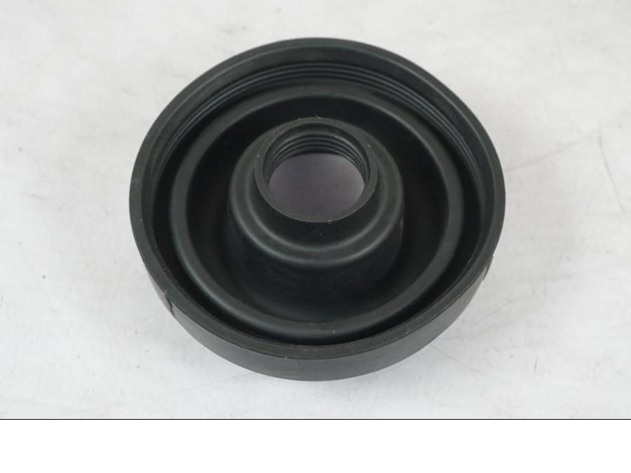 Vänster sida på Strålkastargummi från en Kawasaki Z 900 -2019 motorcykel.