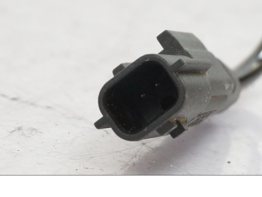 Vänster sida på ABS givare från en Suzuki GSX-S 1000 -2017 motorcykel.