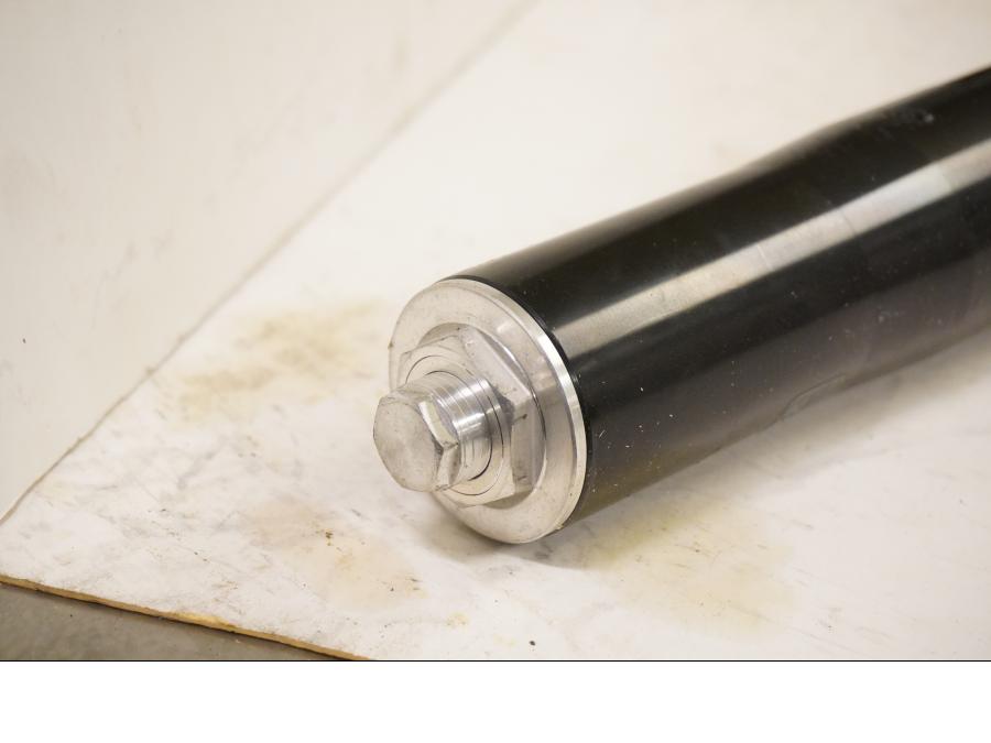 Vänster sida på Gaffelben från en Yamaha XV 1700 -2003 motorcykel.