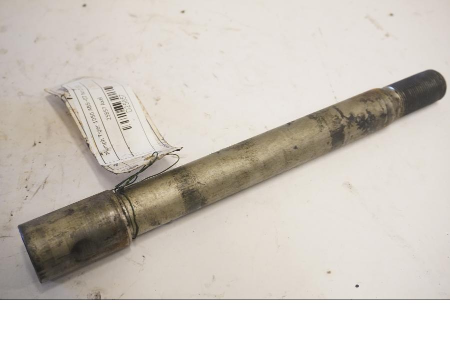 Framsidan på Axel från en Triumph Tiger -2007 motorcykel.