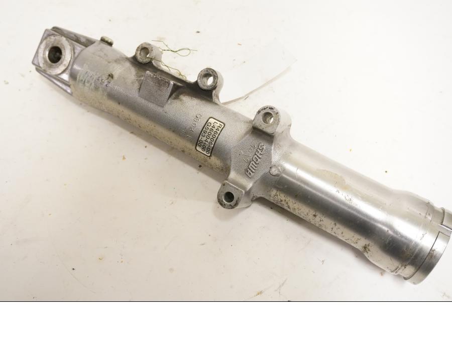 Baksidan på Gaffelben från en H-D Dyna Wide Glide FXDWG -2010 motorcykel.