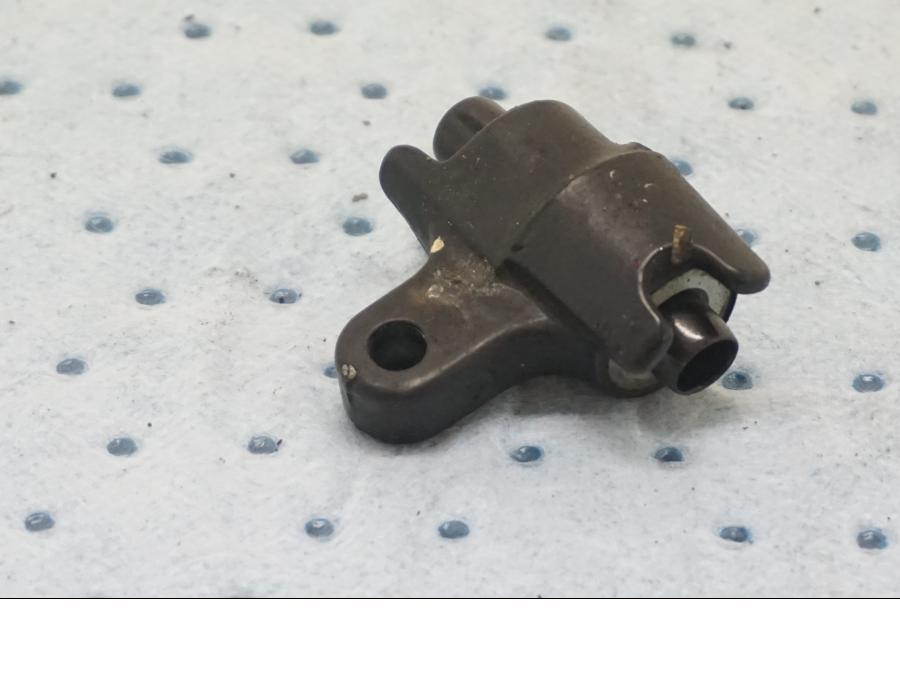 Baksidan på Bromsfördelare från en Suzuki GSX 550 -1985 motorcykel.