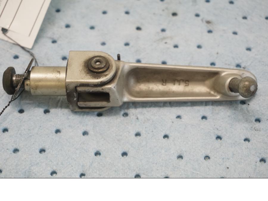 Baksidan på Fotpinne från en Yamaha YZF 1000 R1 -2001 motorcykel.