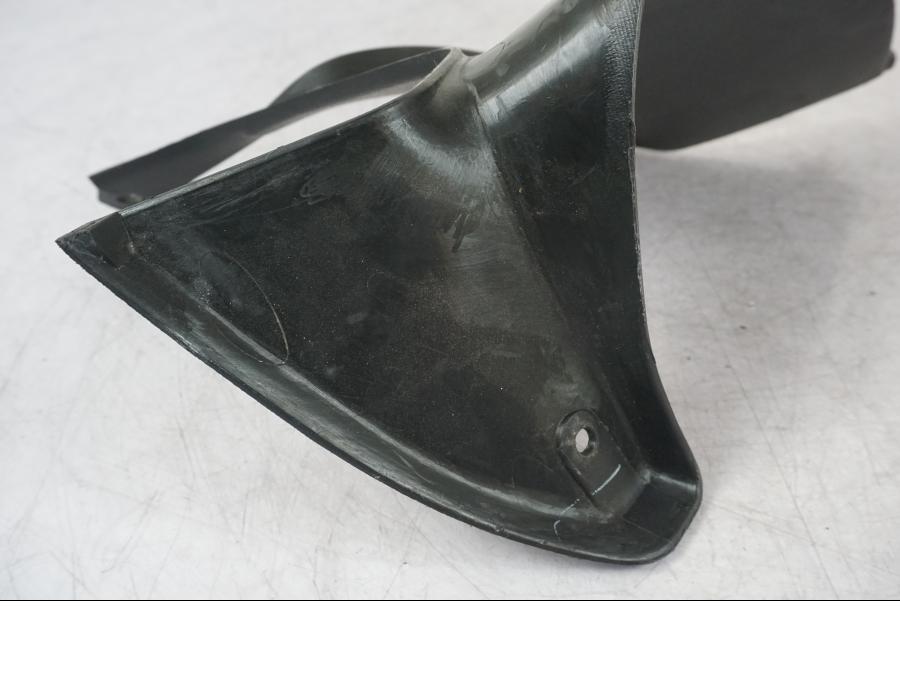 Extrabild2 på Instrumentkåpa från en Suzuki GSX 1300 RX -1999 motorcykel.