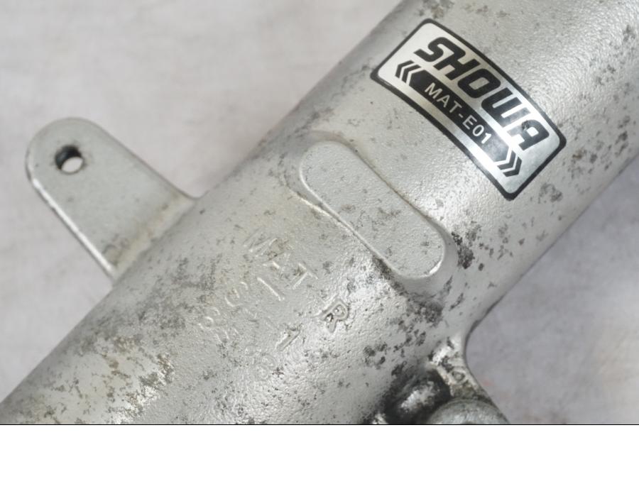 Extrabild5 på Gaffelben från en Honda CBR 1100 XX -1999 motorcykel.