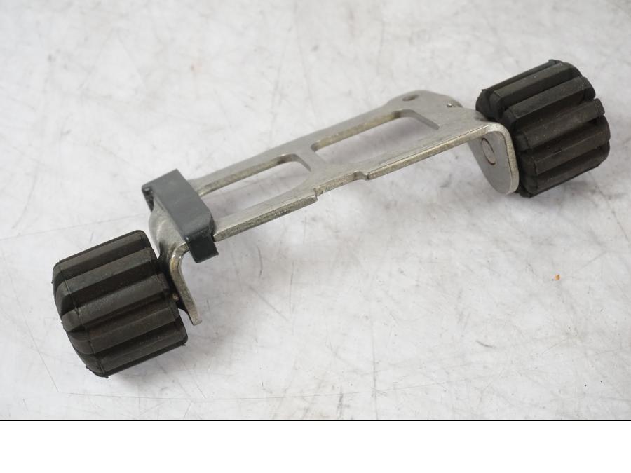 Höger sida på Sadelfäste från en BMW K 1600 GTL -2015 motorcykel.