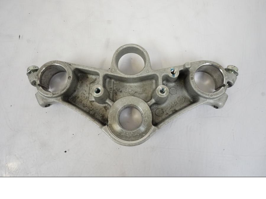 Snett uppifrån på Gaffelkrona från en Honda CBR 125 R -2006 motorcykel.