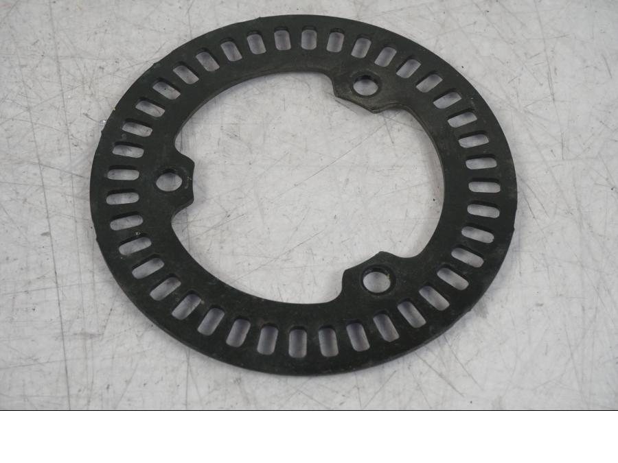 Baksidan på ABS krans från en Yamaha MT-09 SP -2018 motorcykel.