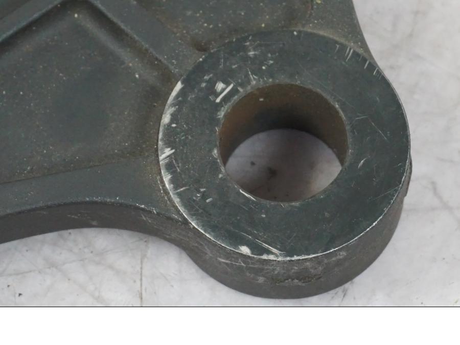 Extrabild2 på Bromsoksfäste från en Kawasaki ZX-10R -2008 motorcykel.