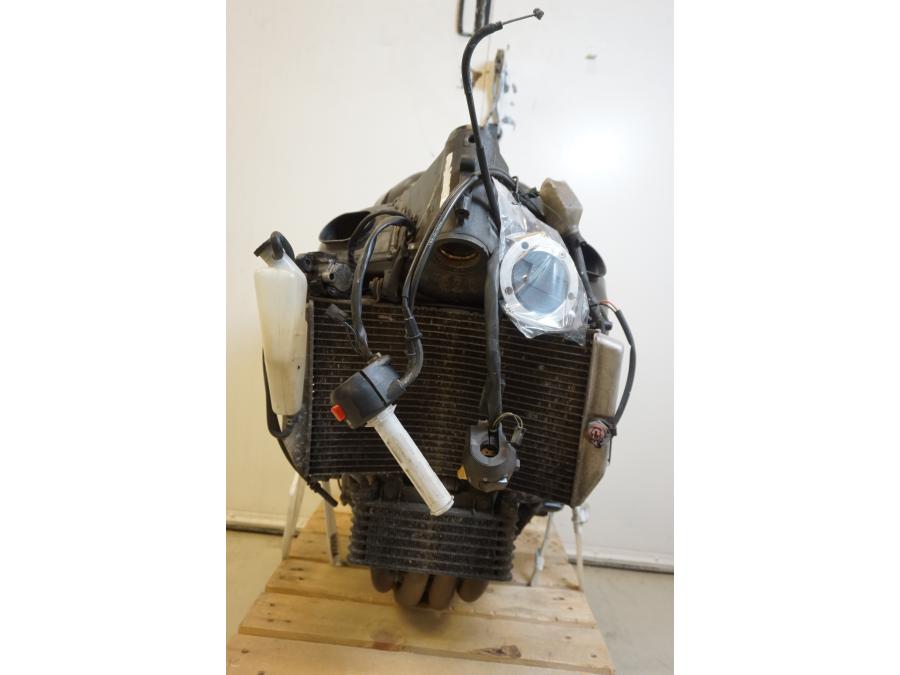 Extrabild2 på Motorpaket från en Suzuki GSX-R 1000 -2003 motorcykel.