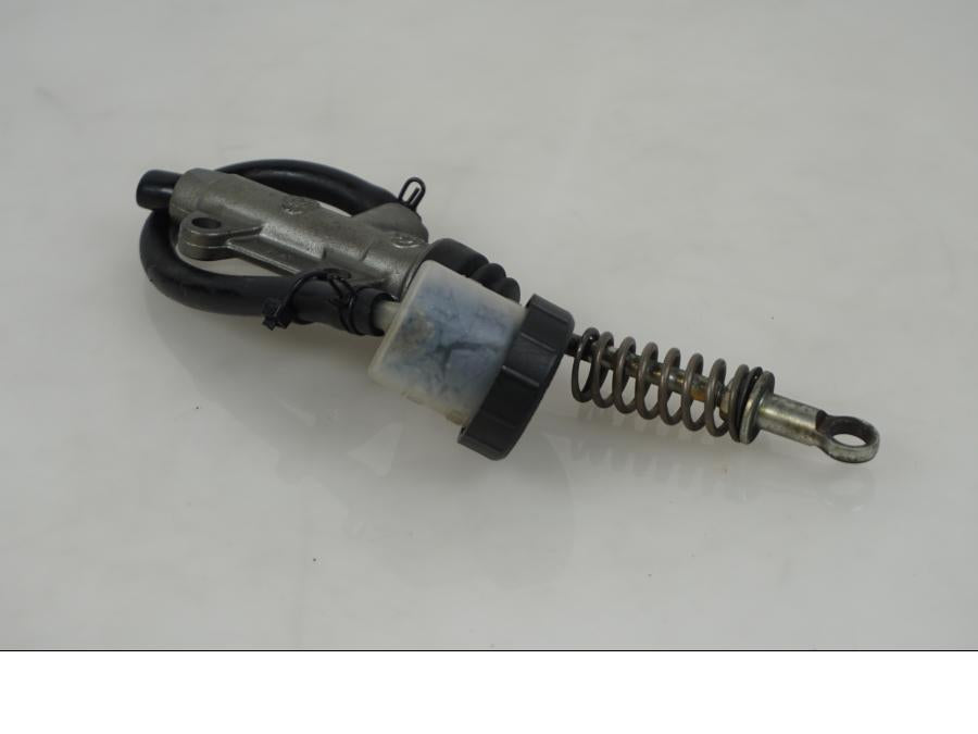 Baksidan på Bromshuvudcylinder från en Ducati 899 Panigale -2015 motorcykel.