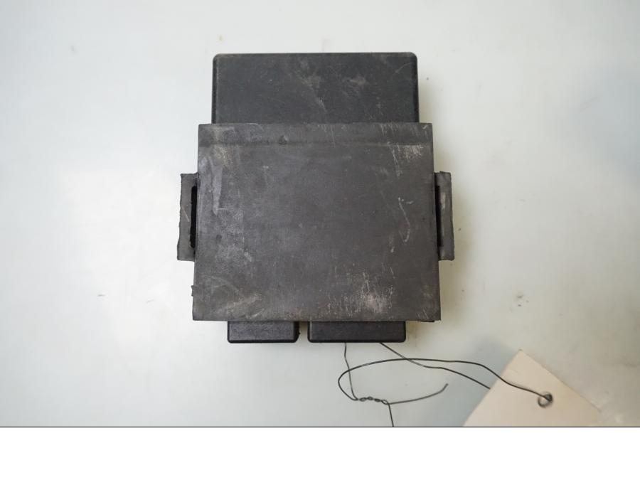 Baksidan på CDI / ECU från en Kawasaki ZXR 400 -1993 motorcykel.